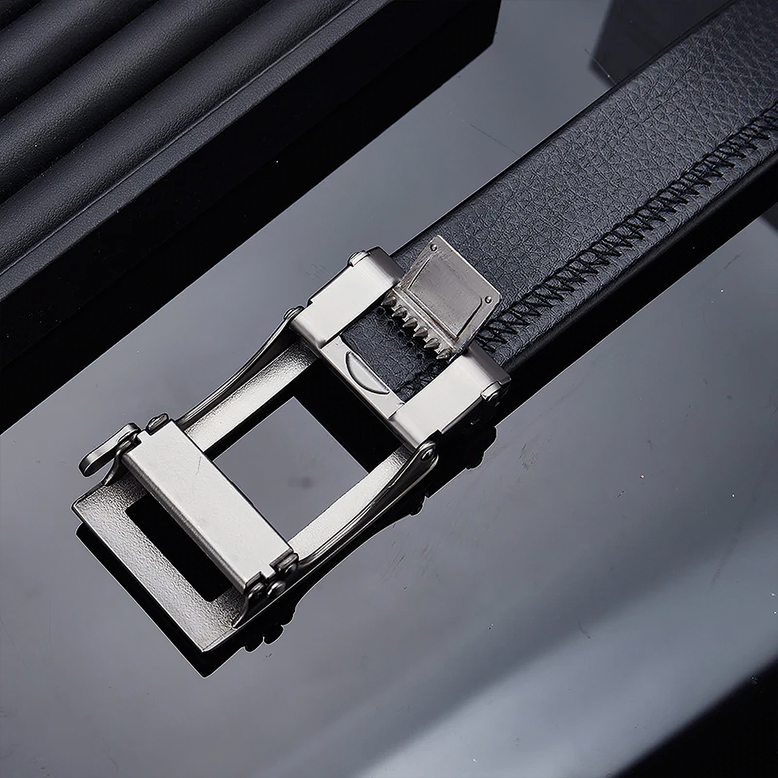 IMG_07_25_ceinture_homme_mariage_boucle_automatique_design_moderne_3