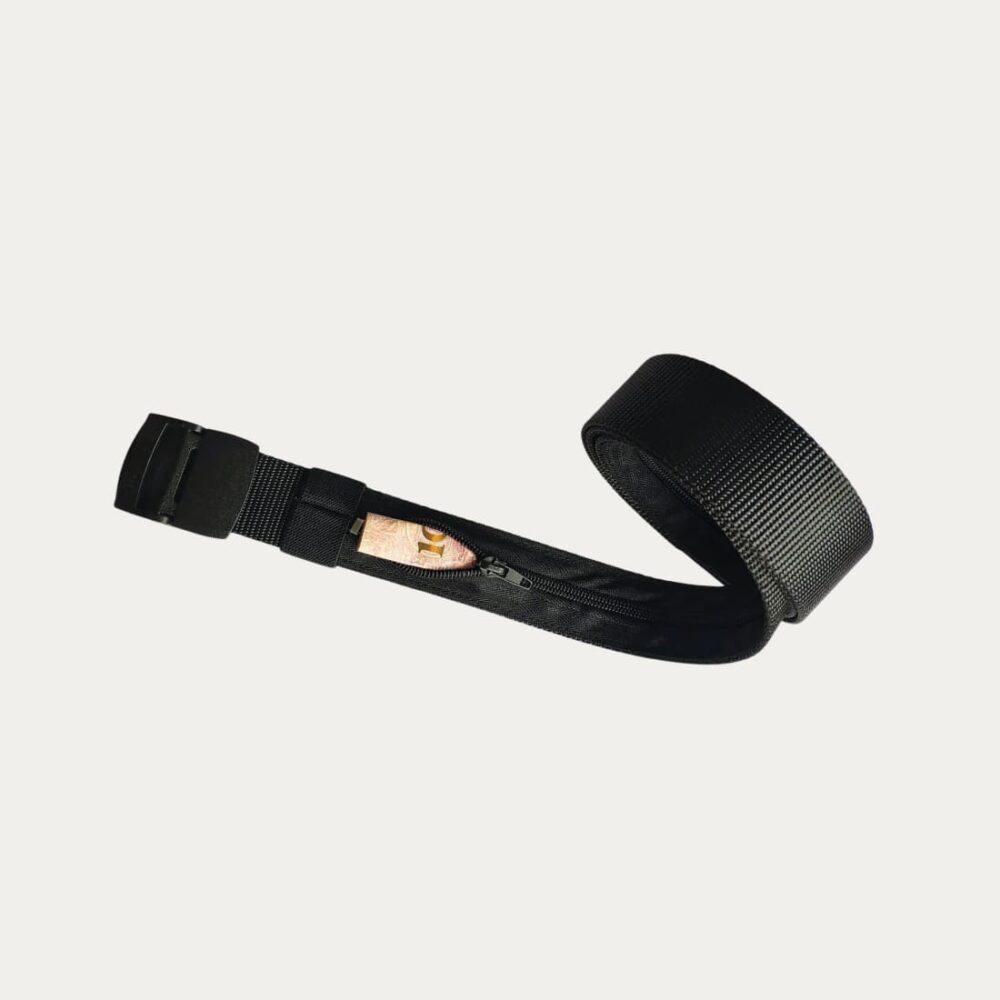 Ceinture cache billet homme tactique à boucle rapide noire sur fond uni