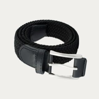 Ceinture en toile homme décontractée chic noire sur fond uni